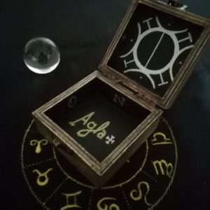 Amuletos y talismanes